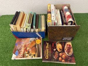 lot 127 image: Cookbooks