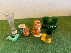 lot 143 image: Vintage Planters & Vases