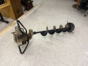 lot 159 image: Jiffy Ice Drill