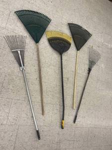 lot 164 image: Rakes