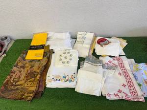 lot 180 image: Dish Towels, Tablecover