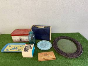 lot 202 image: Mixed Vintage Lot