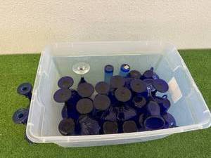 lot 213 image: Tote of Blue Glassware