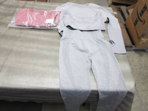 lot 52 image: 2 Ladies Small GymWolf Yoga Sets NW...