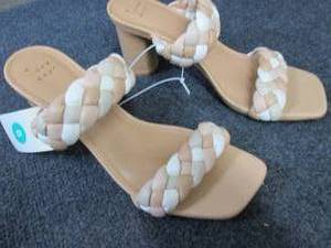 lot 82 image: Case of 6 pr A New Day Basil Heels ...