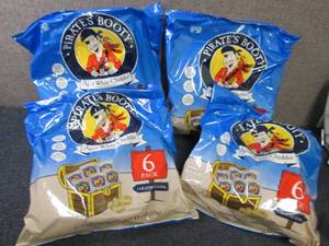 lot 164 image: 4- 6 (1 oz) bags Pirates Booty Aged...