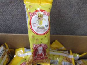 lot 192 image: 90 - 1.75 oz Dees Nuts Nanner Pudd...