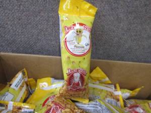 lot 193 image: 90 - 1.75 oz Dees Nuts Nanner Pudd...