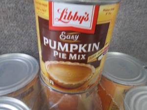 lot 194 image: 12- 30 oz Libbys Easy Pumpkin Pie ...