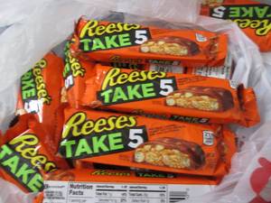 lot 221 image: 12- 1.5 oz Reeses Take 5...