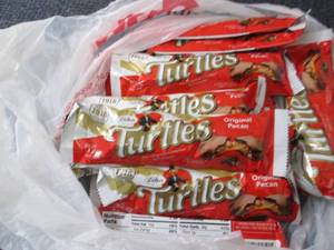 lot 222 image: 12- 1.76 oz Turtles ...