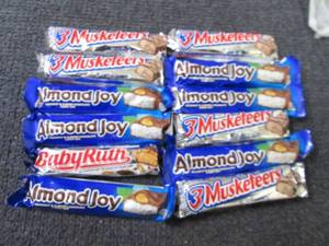 lot 226 image: 12 Assorted Candies...