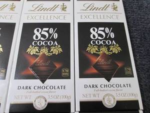 lot 244 image: 6- 3.5 oz Lindt 85% Cocoa Dark Choc...