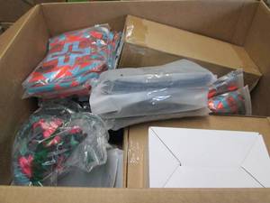 lot 336 image: Box of UnsoldUnclaimed Small Overs...