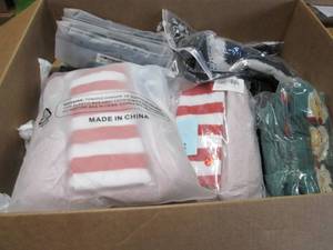 lot 338 image: Box of UnsoldUnclaimed Small Overs...