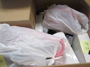lot 341 image: Box of UnsoldUnclaimed Small Overs...