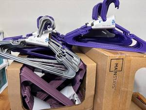 lot 10-C2025 image: 17 New 18 Pack Plastic Adult Hangers