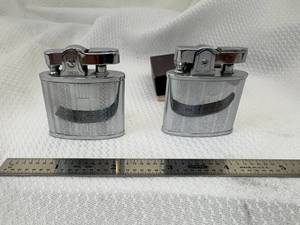 lot 19-C2025 image: 2 Vintage MCM 1950s New Super Lighters (1) Willow Automatic Higher Grade In Box & (1) Omega