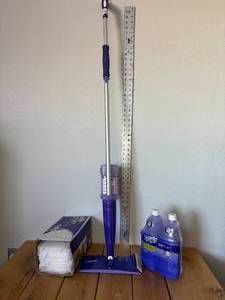 lot 9-C2025 image: Swiffer WetJet with 2 new full cleaning solutions and 34 full one, 20 new pads