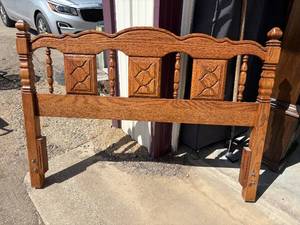 lot 80-C2025 image: Solid Oak Queen Head Board