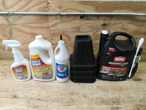 lot 89 image: Lot of Floor Cleaner, Gear Oil and Ortho Vegetation Killer