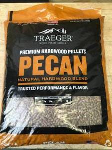 lot 62 image: Traeger Premium Hardwood Pellets Pecan Natural Hardwood Blend