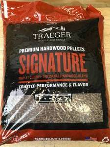 lot 63 image: Traeger Premium Hardwood Pellets Signature (MapleCherry) Natural Hardwood Blend