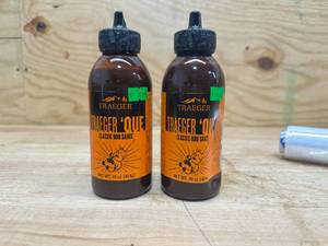 lot 104 image: (2) Traeger Grills Traeger Que BBQ Sauce