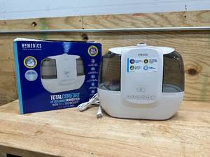 lot 98 image: HoMedics TotalComfort Ultrasonic Humidifier with UV-C Technology
