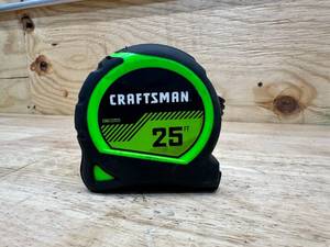 lot 53 image: CRAFTSMAN CMHT37125 HI-VIS High Visibility 25-ft Tape Measure
