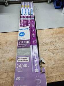 lot 17 image: PHILIPS T12 LED 20W 48 MEDIUM BI-PIN