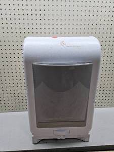 lot 14 image: EYE VAC PRO