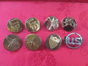 lot 24 image: (FS) 8 Old Service US Military Unif...