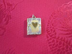 lot 30 image: (CNTR) 120 10K Gold Hinge Opening ...