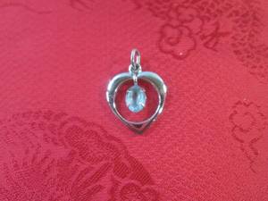 lot 33 image: (CNTR) Sterling Silver Necklace Pen...