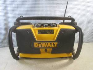 (EC1) Dewalt DW911 Work Site Radio/...