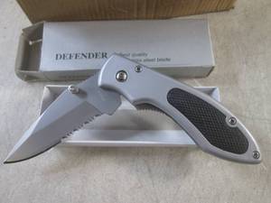 lot 100 image: (EC1) 10 New In Box Folding Knives ...