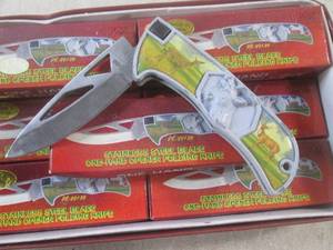 lot 117 image: (EC1) 9 New In Box Deer Design Fold...