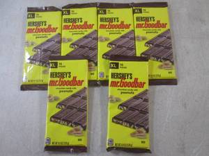 lot 253 image: (B-1) 6 XL 16 Piece Hersheys Mr. G...