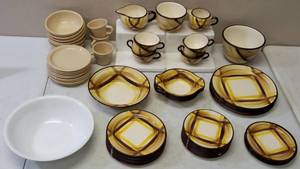 lot 40 image: Dishes As Is (View Photo)