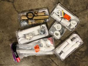 lot 13 image: Lot of Assorted Plumbing Items Various Models and Conditions Customer Returns See Pictures