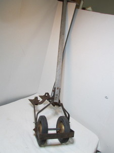 lot 14 image: Single Row TillerCultivator