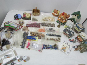 lot 168 image: CraftingDcor Lot