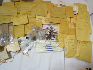 lot 26 image: Vintage Electronic Components