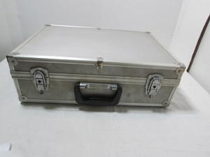 lot 31 image: Electrical Travel Test Case