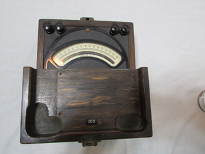 lot 39 image: Antique Voltmeter
