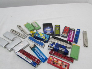 lot 90 image: Lighters