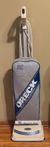 lot 210 image: Oreck Vacuum Model U3700HHPKR