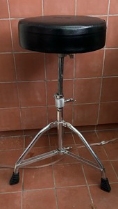 lot 216 image: Gibraltar Drummers  Stool Throne