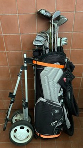 lot 33 image: Golf Bag with Golf Clubs by Tour Model, Ben Hogan and More